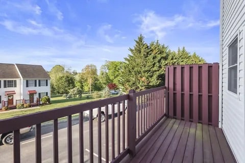 Building Photo - 644 Beaverview Dr