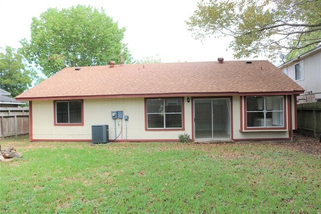 Building Photo - 18635 Bridoon Dr