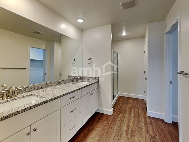 Building Photo - 2373 Buckskin Way