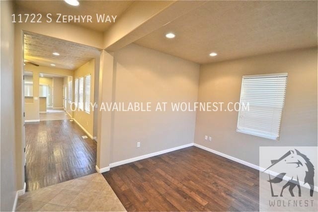 Building Photo - No Security Deposit Option! Amazing 3 Bedr...