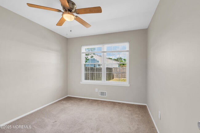 Building Photo - 562 Innkeeper Ln