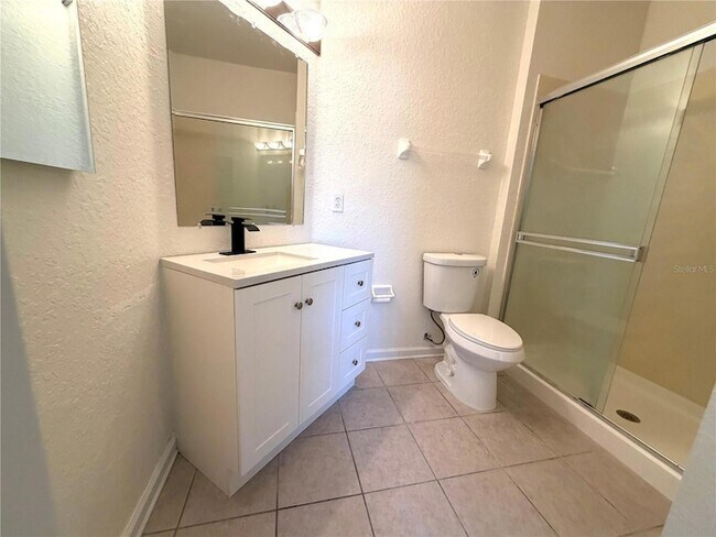 Building Photo - 6335 Contessa Dr