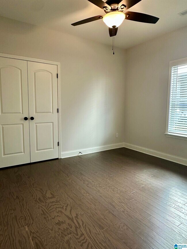 Building Photo - 2090 Springfield Dr