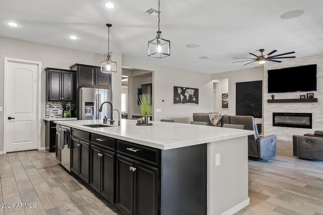 Building Photo - 19411 E Timberline Rd