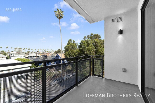 Building Photo - 1240 Magnolia Ave