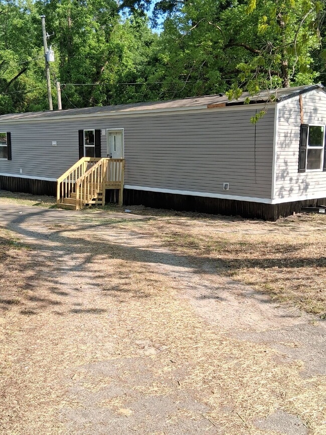 Building Photo - RENT-TO-OWN OPPORTUNITY  Fredrick St – Hands On Homes  MHP