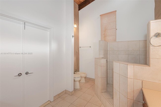 Building Photo - 9022 SW 78th Pl