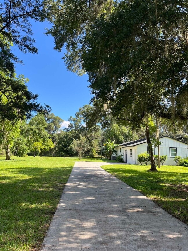 Building Photo - 5200 Choctaw St