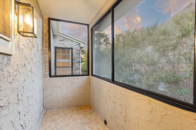 Building Photo - 6721 Belmont St