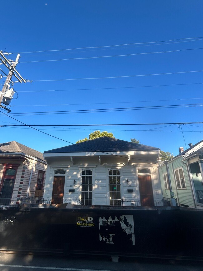 Building Photo - 1015 N Galvez St