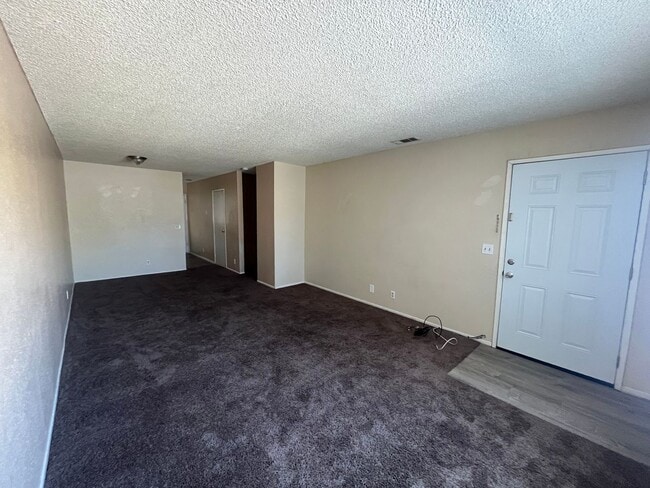 Building Photo - 1161 Barstow Rd