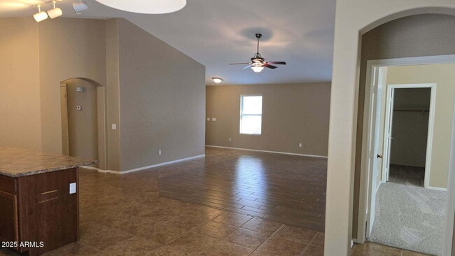 Building Photo - 7327 W Magdalena Ln