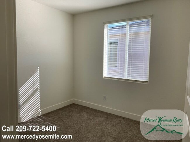 Building Photo - Apply Now to Schedule Viewing.