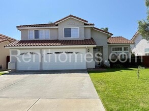 Building Photo - 1737 Willowhaven Rd