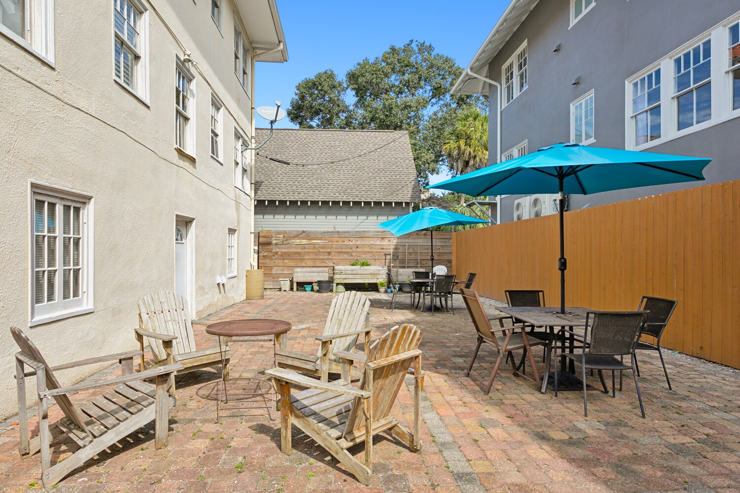 Building Photo - 2615 S Carrollton Ave