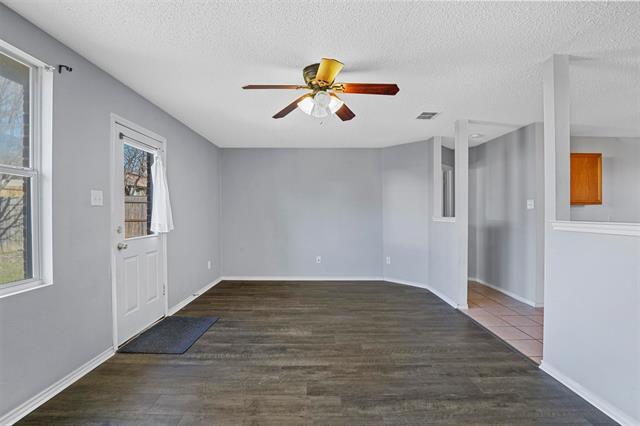 Building Photo - 1713 Baxter Springs Dr