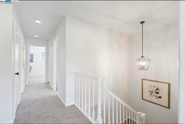 Building Photo - 5 Stuart Pl