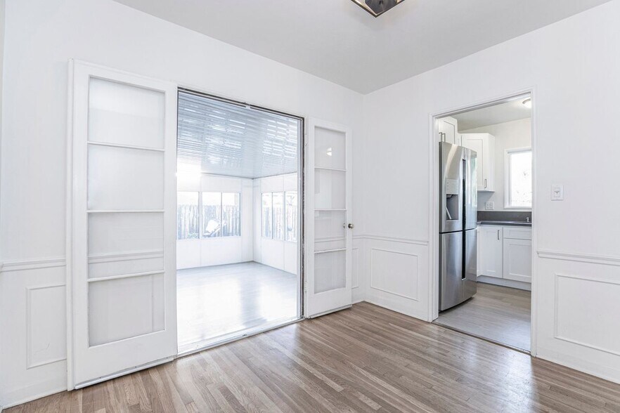 Building Photo - 2206 N Orchard Dr