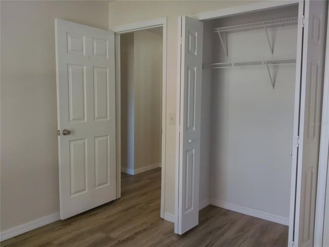 Building Photo - 330 Chestnut Ave