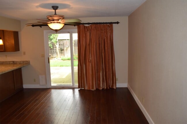 Building Photo - 5642 Cypress Point Dr