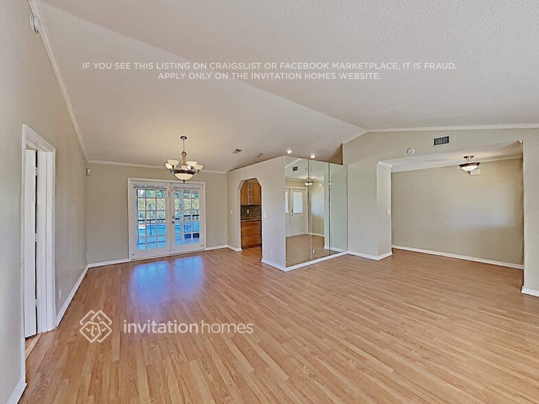 Building Photo - 1961 Primrose Ln