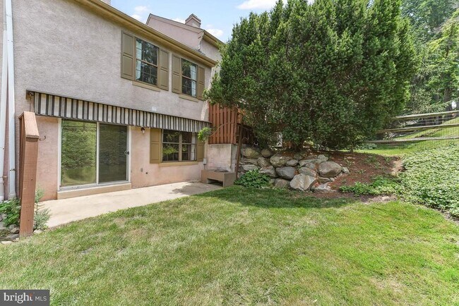 Building Photo - 3204 Stoneham Dr
