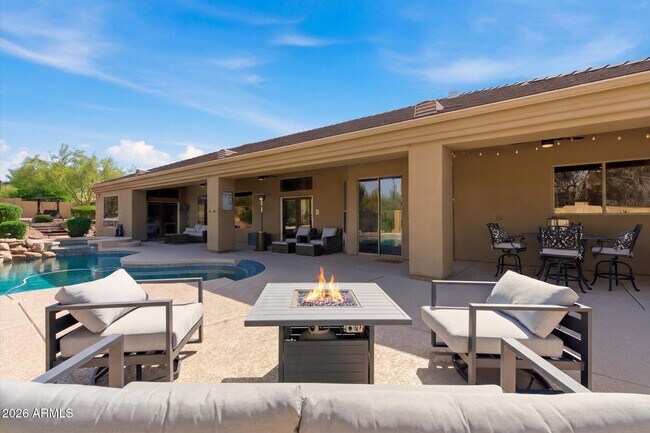 Building Photo - 8044 E Tether Trail