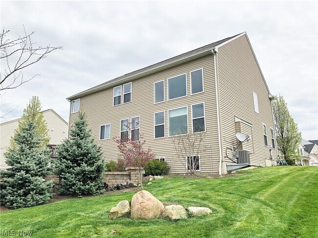 Building Photo - 3696 Kenway Blvd