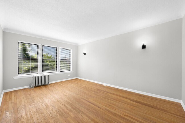 Building Photo - 6901 S Merrill Chicago, IL 60649