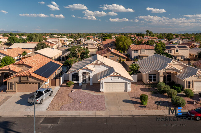 Building Photo - House at Beardsley/95th Ave!  JOIN THE WAI...