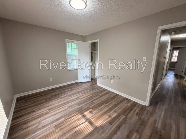 Building Photo - 4993 Cedar View Rd