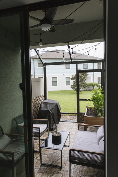 Private screened in patio - 2471 Golden Pasture Cir