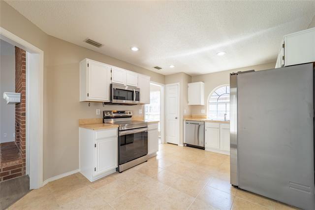 Building Photo - 8431 Cripple Creek Dr