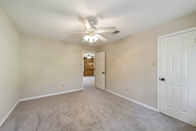 Building Photo - 3910 Misty Gardens Ct