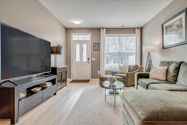 Building Photo - 1960 Commonwealth Blvd