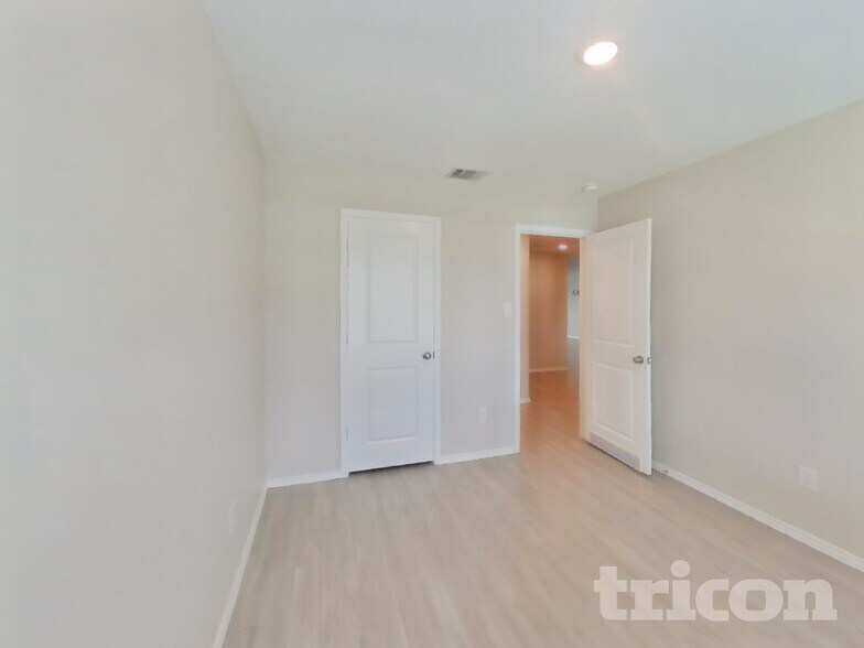 Building Photo - 5602 Mountain Point