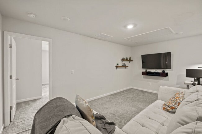 Building Photo - Gorgeous 3 BR/2.5 BA Townhome in Marietta-...