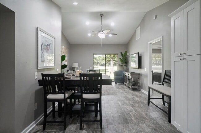 Building Photo - 3488 Balboa Cir