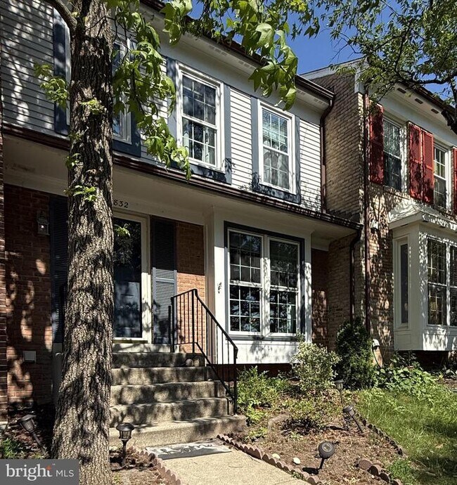 Building Photo - 5832 Apsley House Ct