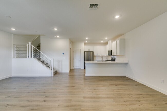 Building Photo - 160 Silver Run Ln
