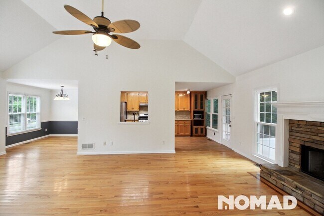 Building Photo - Charming 3BR House in Acworth
