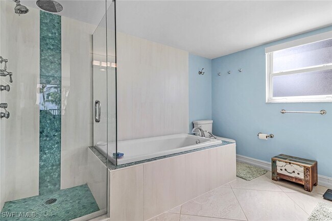 Building Photo - 10701 Gulf Shore Dr
