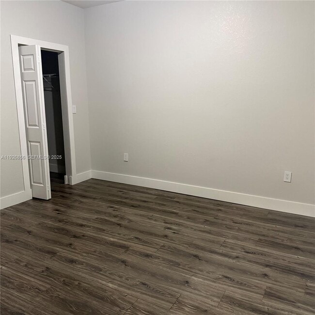 Building Photo - 10320 W 33rd Ln