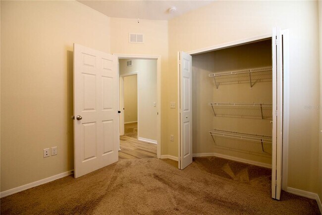 Building Photo - 811 Krenson Woods Ln