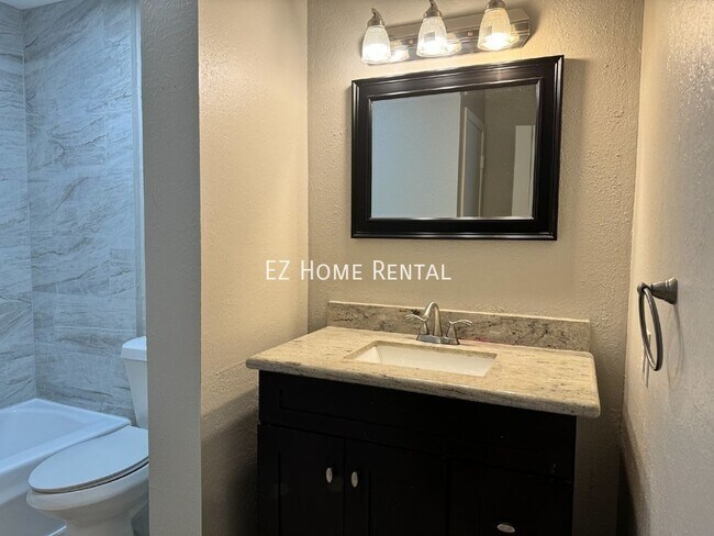 Building Photo - 2101 6th Ave N