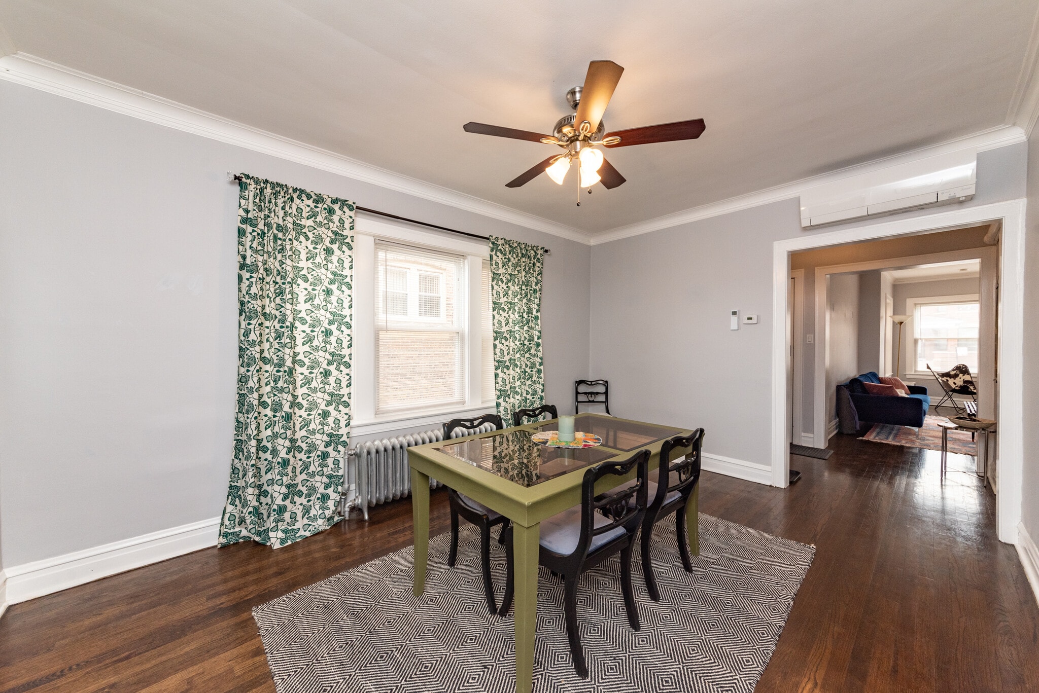 Building Photo - 4014 W Nelson St