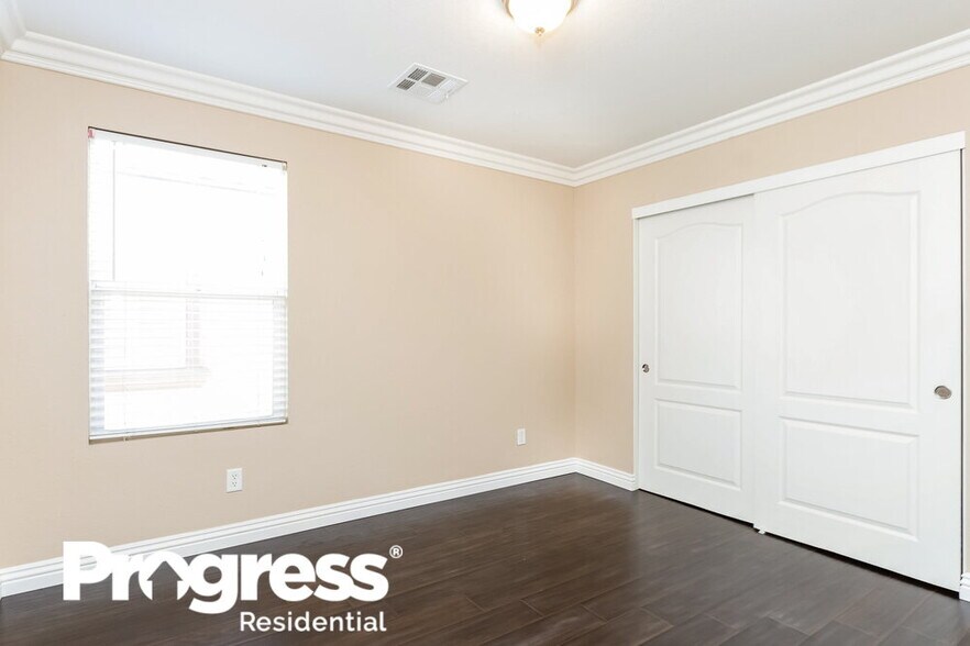 Building Photo - 8664 Bella Sparkle Ave