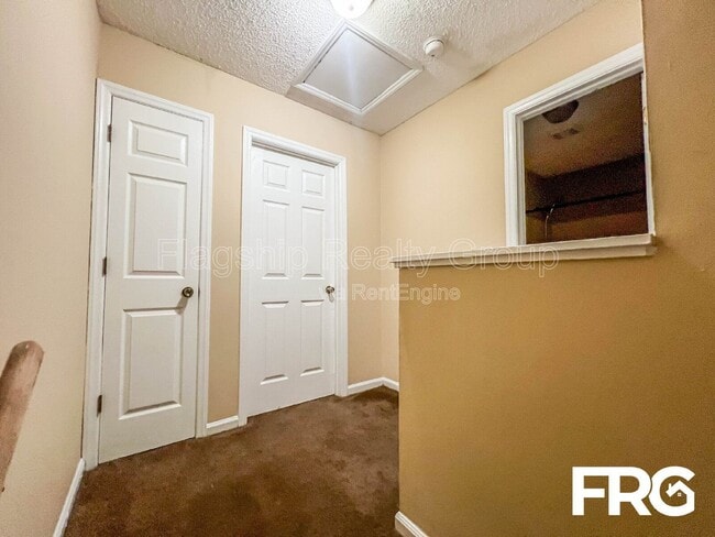Building Photo - 206 Lindbeth Dr
