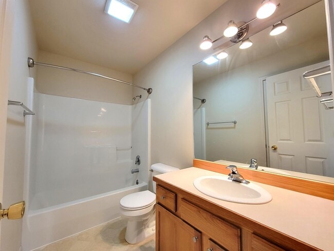 Building Photo - 3509 Laredo Dr