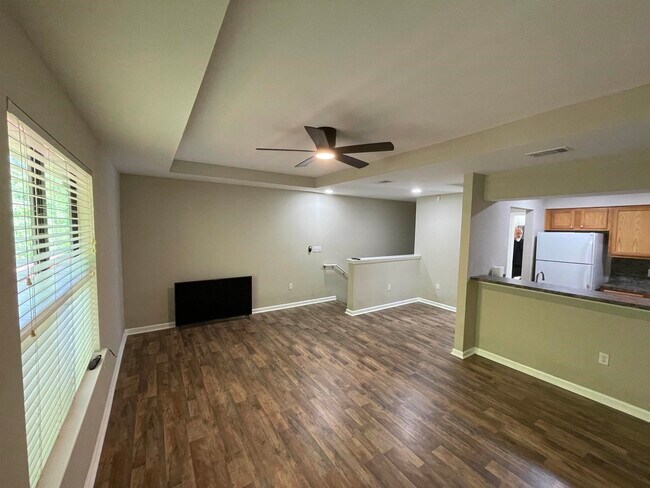 Building Photo - 2310 Timber Oak Ln